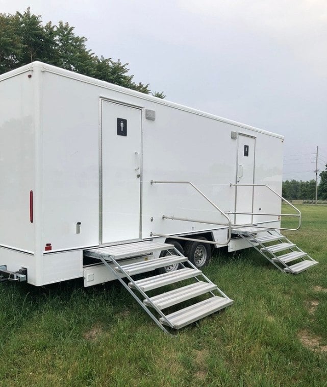 10 stall mobile restroom trailer